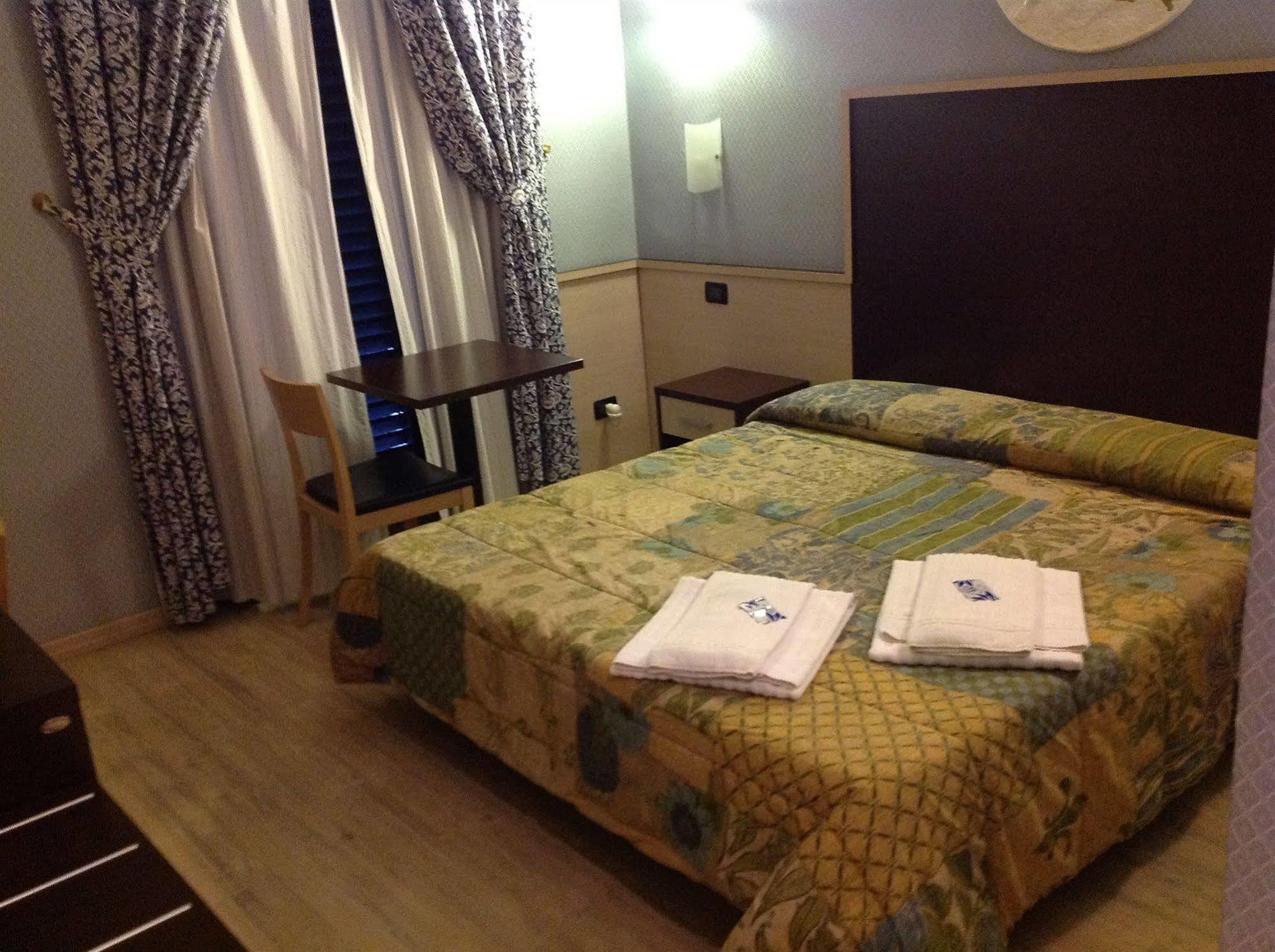 La Casa Di Maurizio Bed & Breakfast Roma Dış mekan fotoğraf
